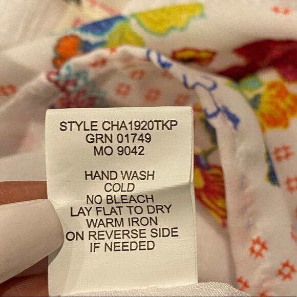 Fig & Flower White Embroidered 3/4 Sleeve Blouse Size Petite Small - Picture 6 of 6